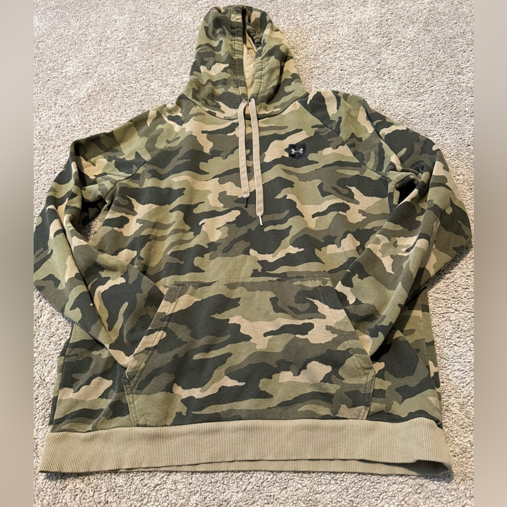 Under Armour Tan and Green Hoodie